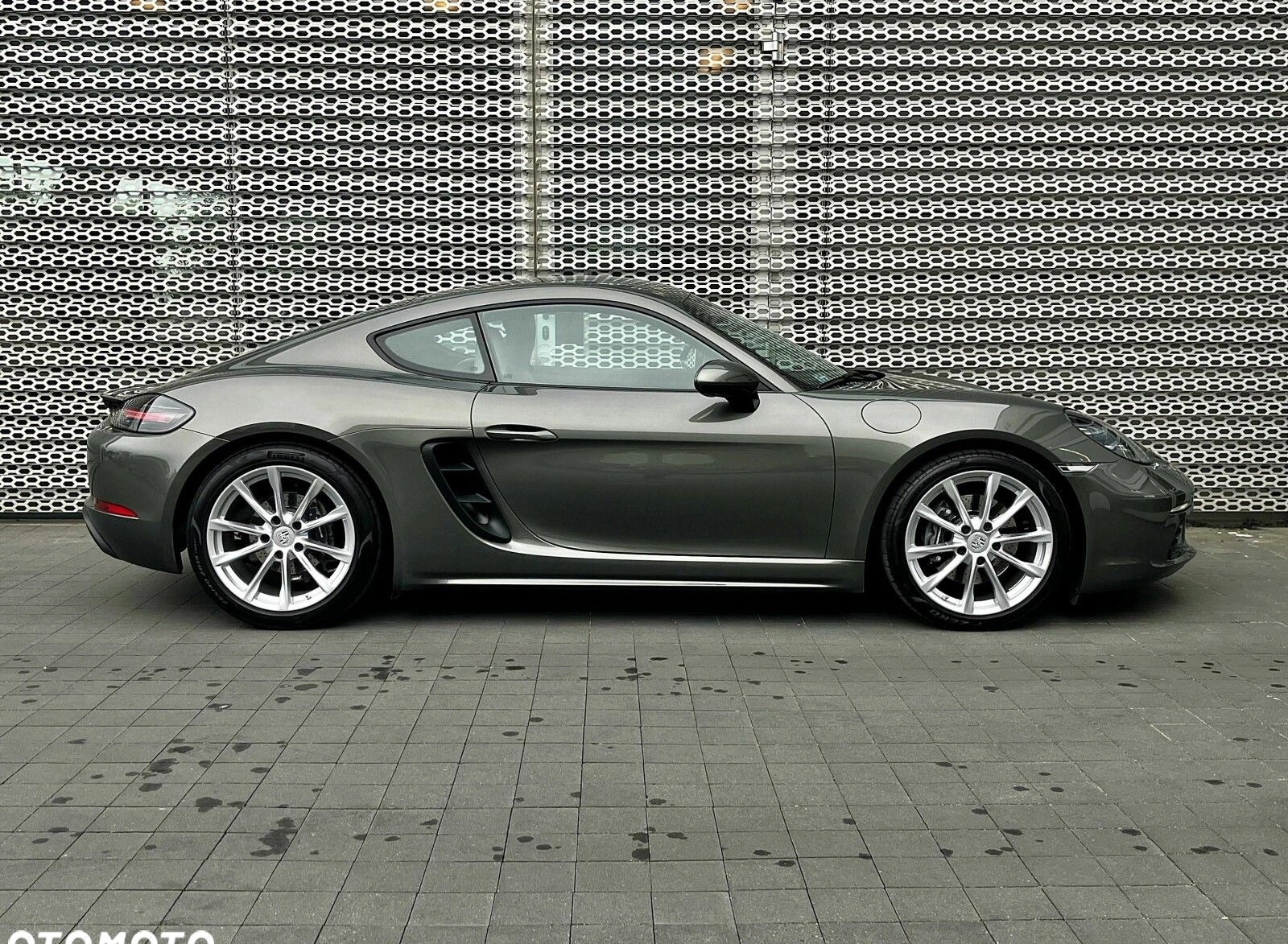 Porsche 718 Cayman cena 319000 przebieg: 35402, rok produkcji 2021 z Zduny małe 631